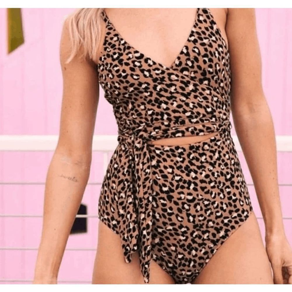 Aerie Cheetah Wrap Swimsuit Size Small Long NWOT